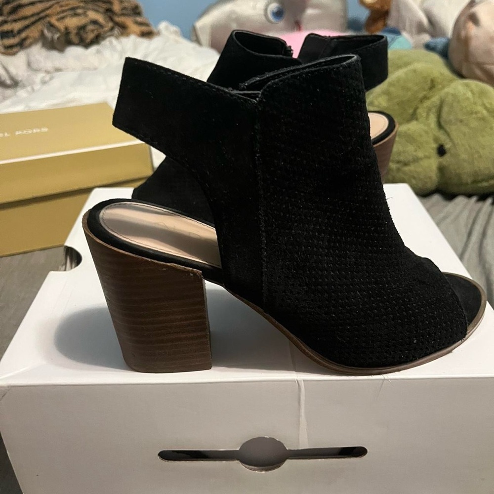 Aldo black wedges